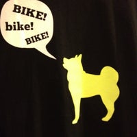 Снимок сделан в Mello Velo Bicycle Shop and Café пользователем Chris F. 8/25/2012
