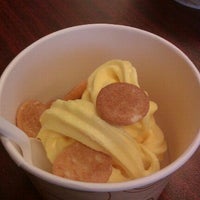 รูปภาพถ่ายที่ Spirels Yogurt Delites โดย Michelle S. เมื่อ 6/6/2012