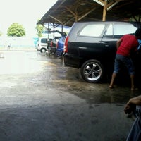 Photo taken at Rendy Car Wash by gussmus d. on 9/8/2012