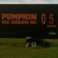 Das Foto wurde bei Uncle Dave&amp;#39;s Homemade Ice Cream von Don L. am 9/11/2012 aufgenommen