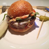 Foto diambil di Bourbon Steak oleh Dwayne H  pada 8/22/2012