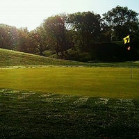 Foto tomada en Waveland Golf Course  por Andrew D. el 4/24/2012
