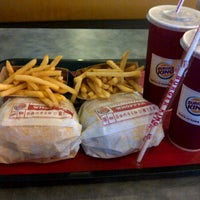 Photo taken at Burger King by Ariesty L. on 4/28/2012