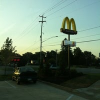 Photo taken at McDonald&amp;#39;s by Joshua on 8/3/2012