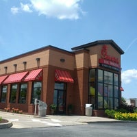 Photo taken at Chick-fil-A by Rob S. on 6/15/2012