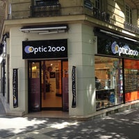 Foto tirada no(a) Optic 2000 por Benoit A. em 8/8/2012