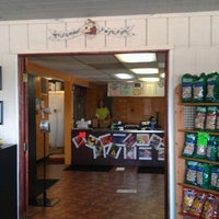 5/15/2012 tarihinde Nicole S.ziyaretçi tarafından Scotty&amp;#39;s Fresh Produce Market'de çekilen fotoğraf