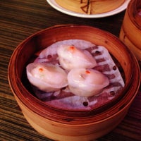 Photo taken at Yum Cha Silk &amp;amp; Spice by misspuffy on 8/20/2012