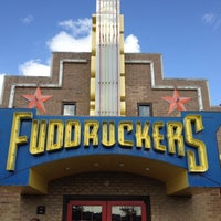 รูปภาพถ่ายที่ Fuddruckers โดย Jerry D. เมื่อ 3/15/2012