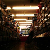 Photo taken at BOOK・OFF 世田谷通り区役所前店 by 李月 王. on 6/25/2012