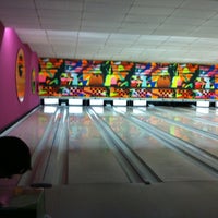 Photo taken at Boliche Bowling Station by Gustavo G. on 7/18/2012