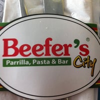 Das Foto wurde bei Beefers City (Zavaleta ,Pue) Parrilla y Bar von Javier G. am 8/26/2012 aufgenommen