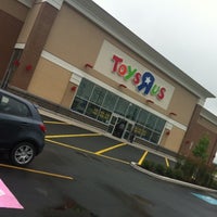 toysrus oakville