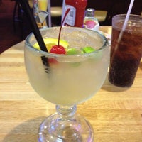 Photo taken at Applebee&amp;#39;s Grill + Bar by Tanya🐬 #. on 8/3/2012