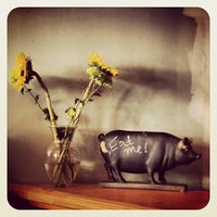 3/10/2012 tarihinde Sabrinabotziyaretçi tarafından The Dancing Pig'de çekilen fotoğraf