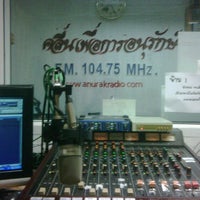 Photo taken at สถานีวิทยุ 104.75MHz. by Tah J. on 2/21/2011