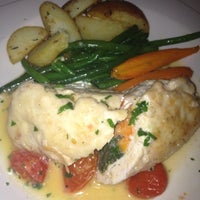Das Foto wurde bei Marcony Restaurant von Maria H. am 8/4/2012 aufgenommen