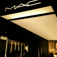 Photo taken at MAC Cosmetics by Ana Paula on 8/28/2012