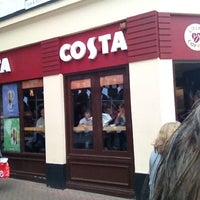 Photo taken at Costa Coffee by Molnar J. on 6/17/2012