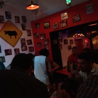 Foto diambil di Black and Red bar oleh Carlos Q. pada 9/1/2012