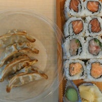 Снимок сделан в Sushi-teria пользователем DA 12/12/2011