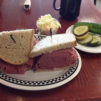 The Kibitz Room Deli Bodega