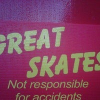 Снимок сделан в Great Skates пользователем Scott L. 11/9/2011