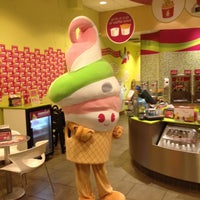 Photo taken at Menchie&#39;s by Chase H. on 8/5/2012