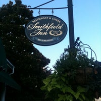 Photo taken at Smithfield Inn by Leslie J. on 8/5/2011