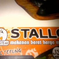 Photo taken at StaLLo Steak by Ayu R. on 5/8/2012