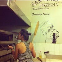 8/30/2012 tarihinde Joy S.ziyaretçi tarafından San Marco Pizzeria'de çekilen fotoğraf