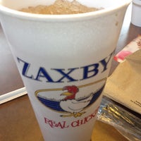 Photo taken at Zaxby&amp;#39;s Chicken Fingers &amp;amp; Buffalo Wings by Catherine on 7/13/2012