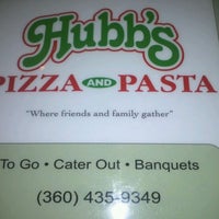 Снимок сделан в Hubb&#39;s Pizza &amp; Pasta пользователем Matthew S. 3/17/2012
