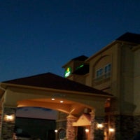 Photo taken at La Quinta Inn &amp; Suites Houston Energy Corridor by Francisco P. on 4/13/2012