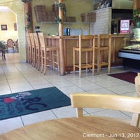 รูปภาพถ่ายที่ R &amp;amp; C Italian Bakery and Deli โดย RR เมื่อ 6/13/2012