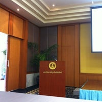 Photo taken at Meeting Room 5-2 by พจนารถ เ. on 8/17/2012