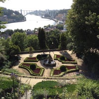 Foto diambil di Jardins do Palácio de Cristal oleh Jorge T. pada 7/1/2012