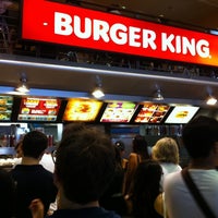Снимок сделан в Burger King пользователем Matteo P. 7/15/2011