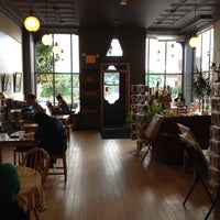 Das Foto wurde bei The Block Gallery &amp;amp; Coffeehouse von Philip T. am 6/3/2012 aufgenommen