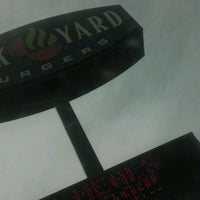 รูปภาพถ่ายที่ Back Yard Burgers โดย Michael L. เมื่อ 1/10/2012