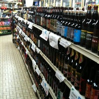 12/7/2011にSea T.がSea Trader Liquor and Deliで撮った写真