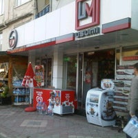 5/20/2012 tarihinde Egemen U.ziyaretçi tarafından Usumi Market'de çekilen fotoğraf