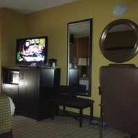 Foto scattata a La Quinta Inn &amp;amp; Suites Hot Springs da Carla P. il 8/31/2012