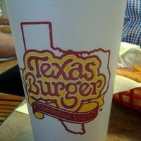 Снимок сделан в Texas Burger-Fairfield пользователем Kerri G. 5/11/2012