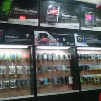 Photo taken at Blackberry store service centre by Marlon Alex N. on 11/19/2011
