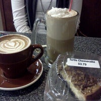 Снимок сделан в JP&#39;s Coffee &amp; Espresso Bar пользователем 🙈🙉🙊Alyssa B. 1/28/2012