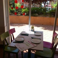 Photo taken at Restaurante Lapizza+sana by Anci A. on 4/22/2012