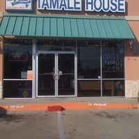 Foto tirada no(a) La Popular Tamale House por La Popular T. em 8/18/2011