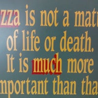 Снимок сделан в Corner Pizzeria пользователем Japeth W. 10/15/2011