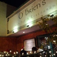 Photo prise au O&amp;#39;Brien&amp;#39;s Irish Pub &amp;amp; Restaurant par Michael P. le12/18/2011
